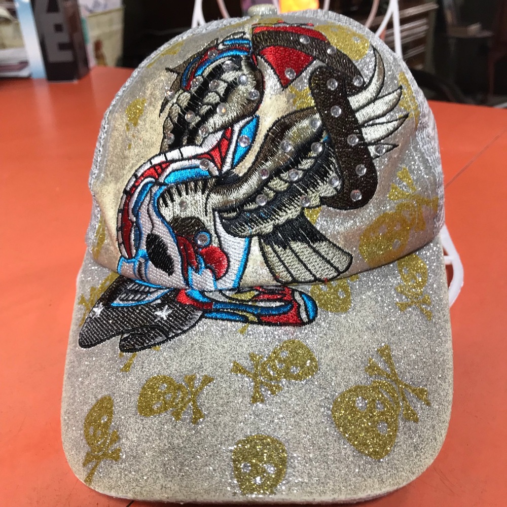 NWOT ED HARDY SKULL GLITTER HAT!..